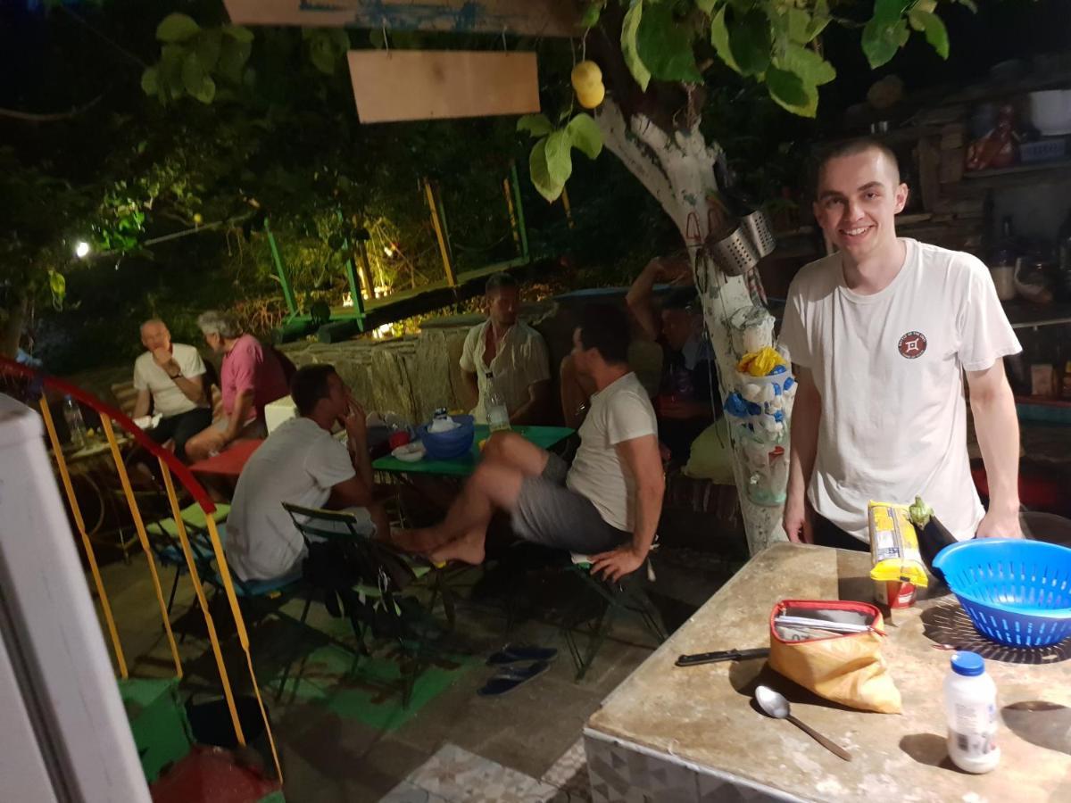 Lemon Tree House Ostello Mpatsi Esterno foto